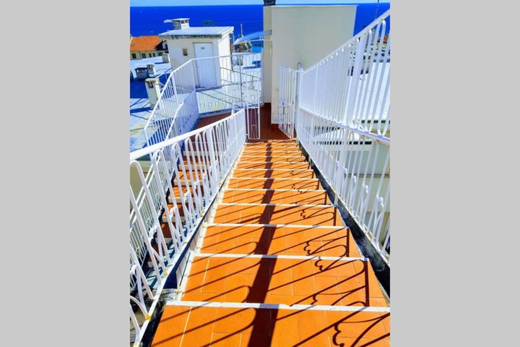 Attico Sul Mare A Sanremo Apartment Екстериор снимка